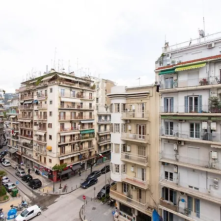 Downtown Luxury Boutique : The Yellow 아파트 *