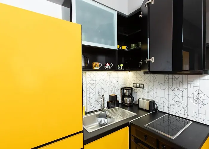Downtown Luxury Boutique : The Yellow * 테살로니키