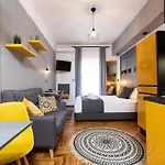 アパート Downtown Luxury Boutique : The Yellow テッサロニキ