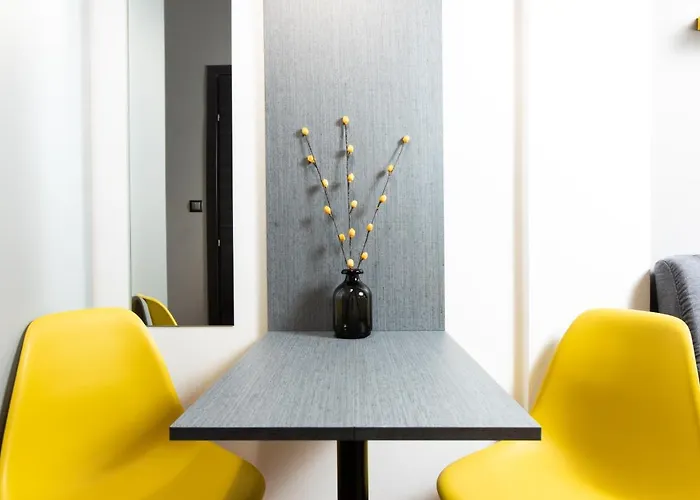 Downtown Luxury Boutique : The Yellow * Tessalónica