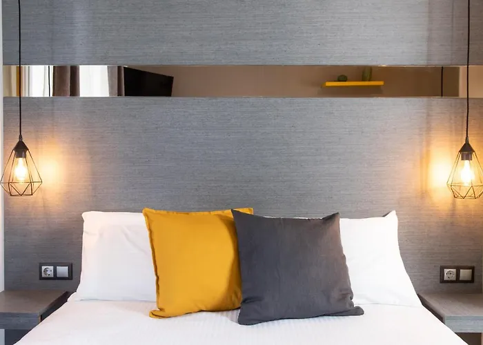 Downtown Luxury Boutique : The Yellow Apartamento